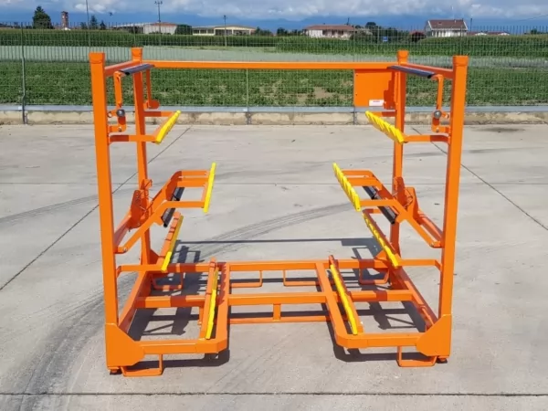 Guida alla scelta dei contenitori metallici per il settore automotive